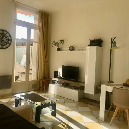 Terrasse Dans Palace Belle Epoque