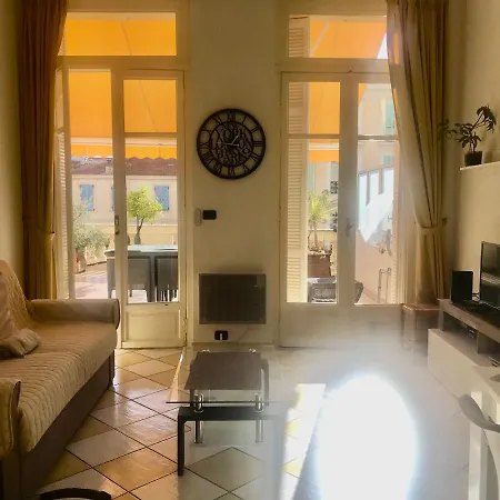 Terrasse Dans Palace Belle Epoque Lejlighed