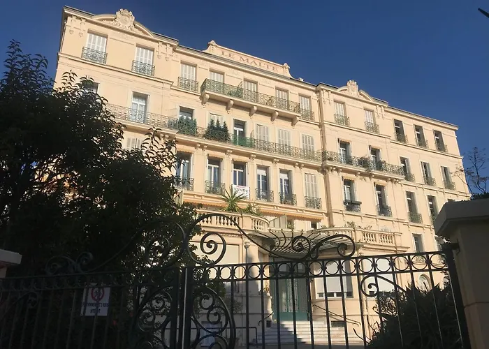 Apartment Terrasse Dans Palace Belle Epoque Menton